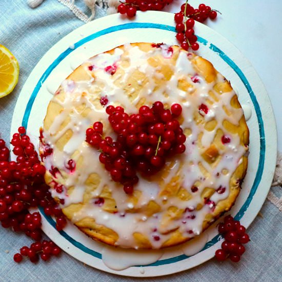 Yeasted Currant Cake - Recipe photo by veryveganval