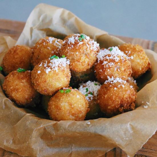 Serrano Ham and Manchego Croquettes - Recipe photo by The Mad Table