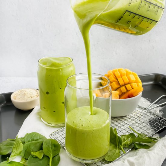 Mango Spinach Smoothie - Recipe photo by apaigeofpositivity
