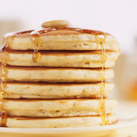 Easy Maple Syrup With Brown Sugar - Recipe photo by Everything Pretty