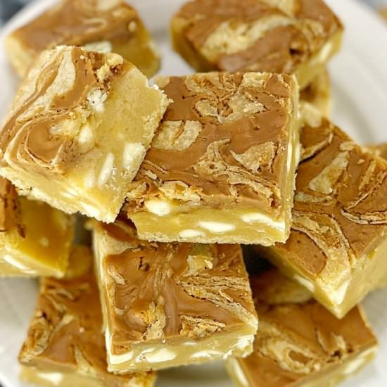 Fudgy Biscoff Blondies - Recipe photo by chef not required