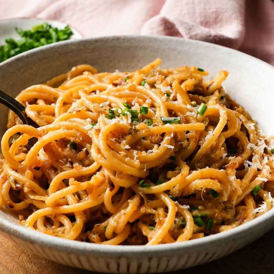 Caramelized Leek and Cabbage Pasta - Recipe photo by lindseyeatsla