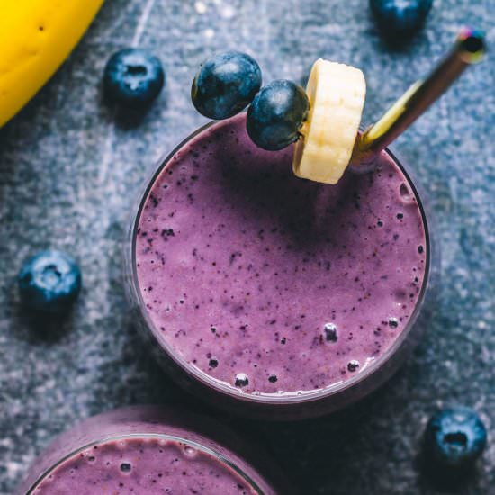Blueberry Banana Smoothie - Recipe photo by lovingitvegan