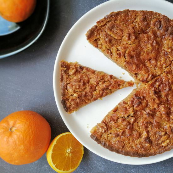 Walnut tart with salted caramel - Recipe photo by The Spanish Radish
