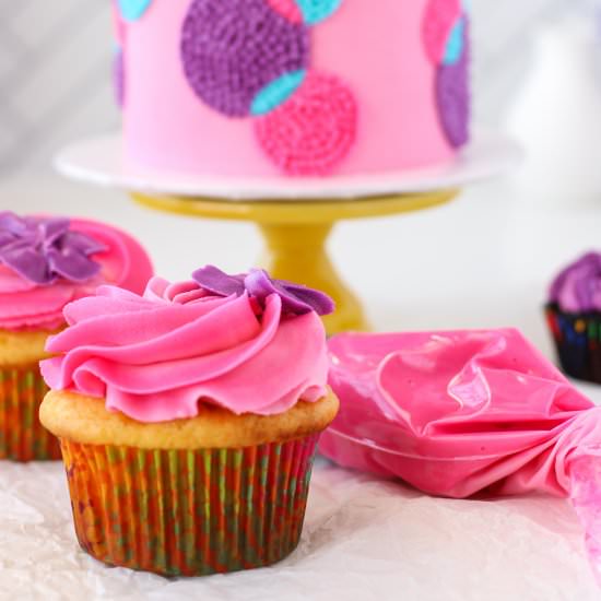 Lingonberry Frosting - Recipe photo by Bakes and Blunders