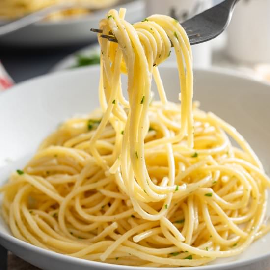 Garlic Butter Pasta - Recipe photo by Lemon blossoms