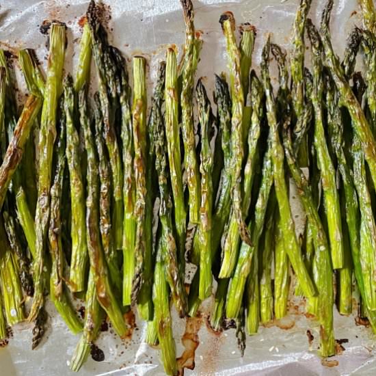 Simple Oven Roasted Asparagus - Recipe photo by Caramelized Chaos