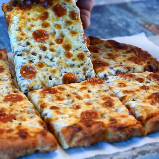 Keto Pizza - Recipe photo by tarasketokitchen
