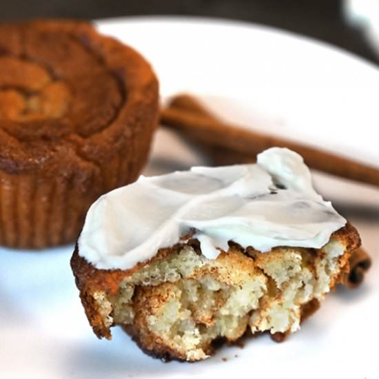 Keto Cinnamon Swirls - Recipe photo by tarasketokitchen