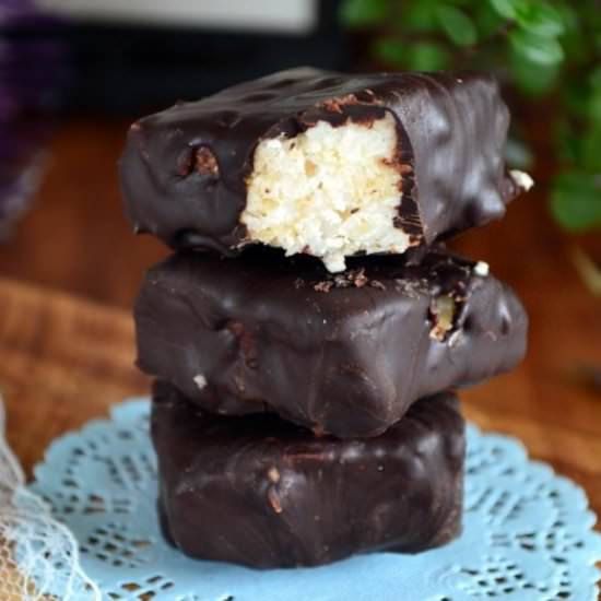 4-ingredient coconut bars - Recipe photo by Justynaaa