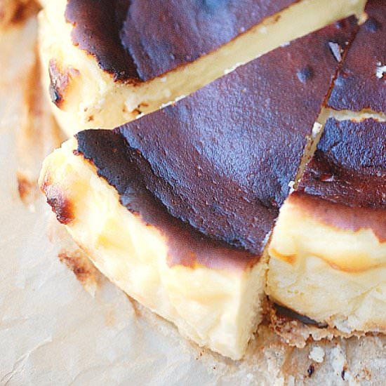 Basque style (crustless) cheesecake - Recipe photo by evabakes