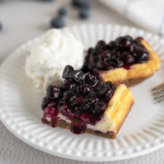 Blueberry Cheesecake Bars - Recipe photo by Mycookiejourney