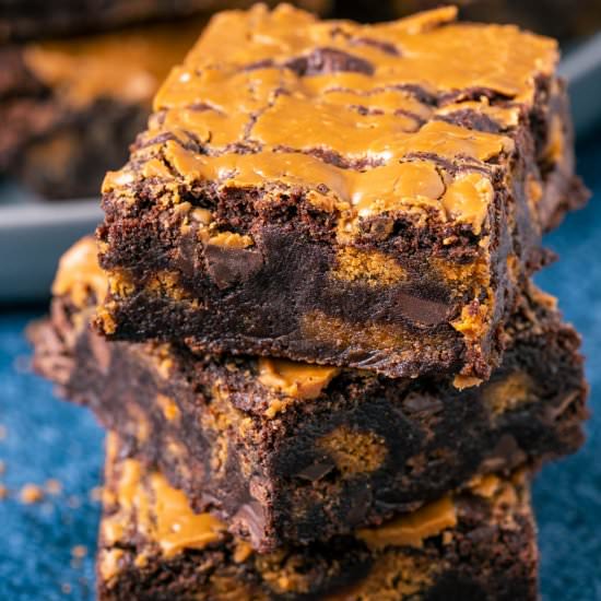 Vegan Biscoff Brownies - Recipe photo by lovingitvegan