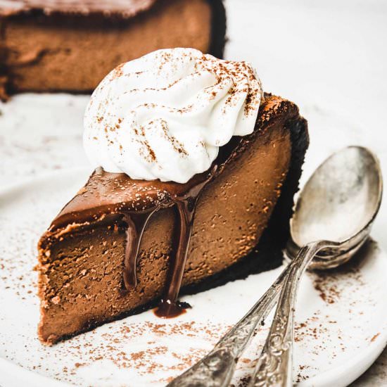 Best chocolate cheesecake recipe - Recipe photo by Sweetly Cakes