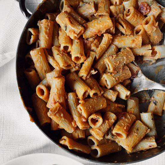 Dairy-Free Spicy Rigatoni - Recipe photo by HungryBlonde