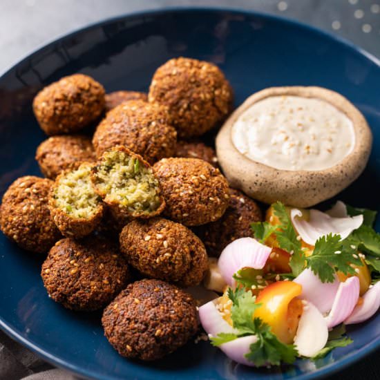 Crispy and Crunchy Falafel - Recipe photo by myfoodstory