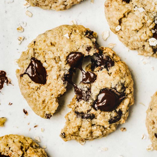 Oatmeal chocolate chip cookies - Recipe photo by Sweetly Cakes