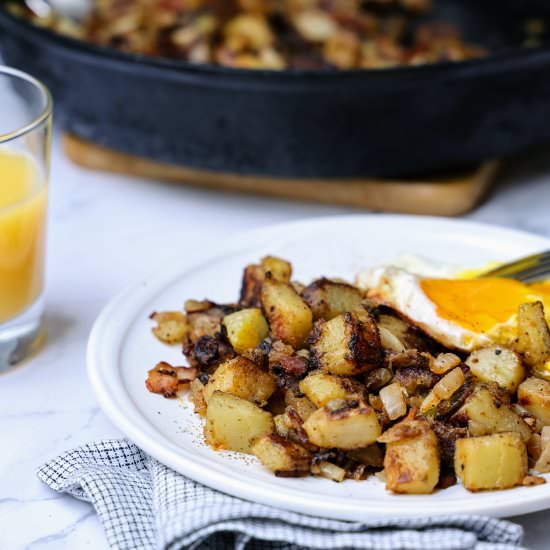 Skillet Breakfast Potatoes - Recipe photo by flavor-feed