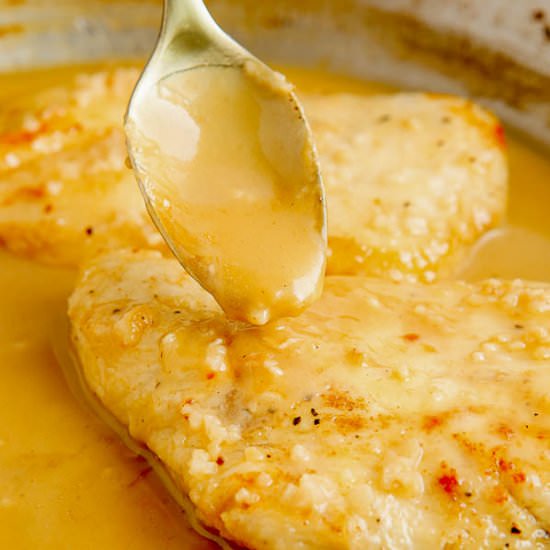 Creamy White Wine Chicken - Recipe photo by CallMePMc