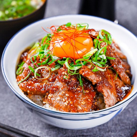Yakiniku Beef Bowl (donburi) - Recipe photo by Sudachi Recipes