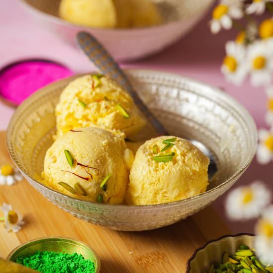 Mango Shrikhand Frozen Yogurt - Recipe photo by sinfullyspicy