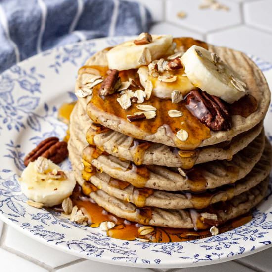 Oat Flour Pancakes - Recipe photo by the throbbing eggplant