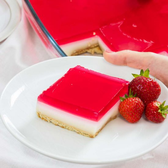 Custard and Jelly Dessert - Recipe photo by fooodlove