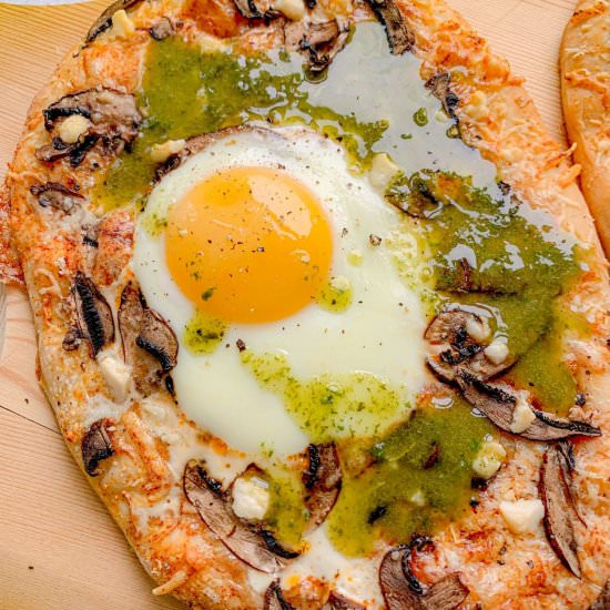 Smoky Breakfast Pizza Recipe - Recipe photo by NotEntirelyAverage
