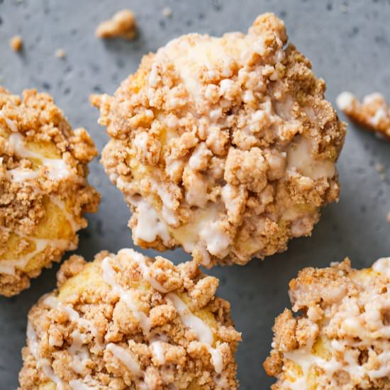 Coffee Cake Muffins - Recipe photo by thebakingchocolatess