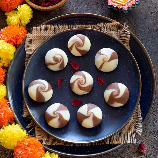 Chocolate Swirled Peda - Recipe photo by ruchiskitchen