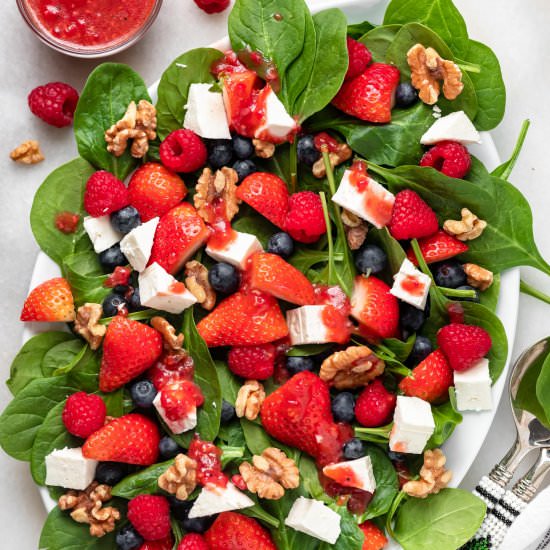 Strawberry Spinach Salad - Recipe photo by ChefDeHome