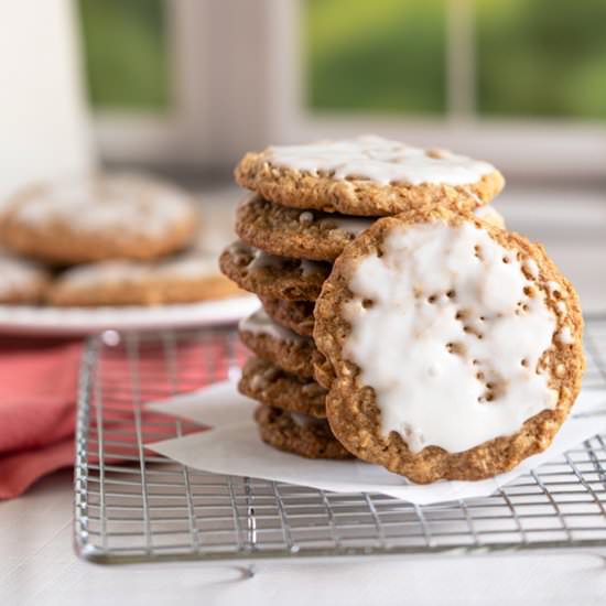 Iced Maple Oatmeal Cookies - Recipe photo by Mycookiejourney