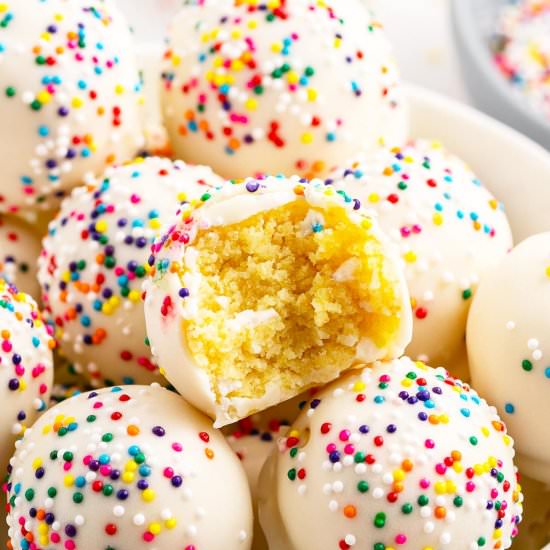 Cake Balls - Recipe photo by like mother like daughter