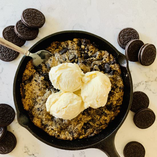 cookies and cream pizookie - Recipe photo by cokocooks