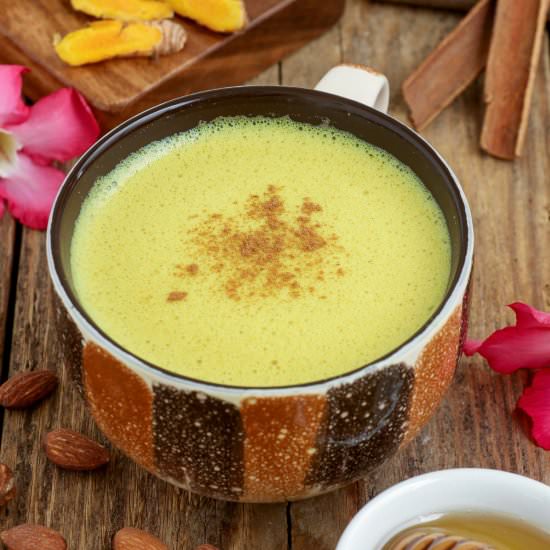 GOLDEN MILK - Recipe photo by foxy folksy