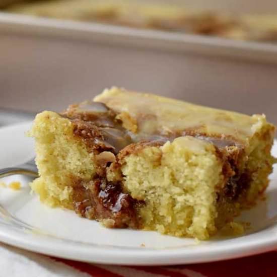 Easy Cinnamon Roll Cake (GF) - Recipe photo by Flavor Walk