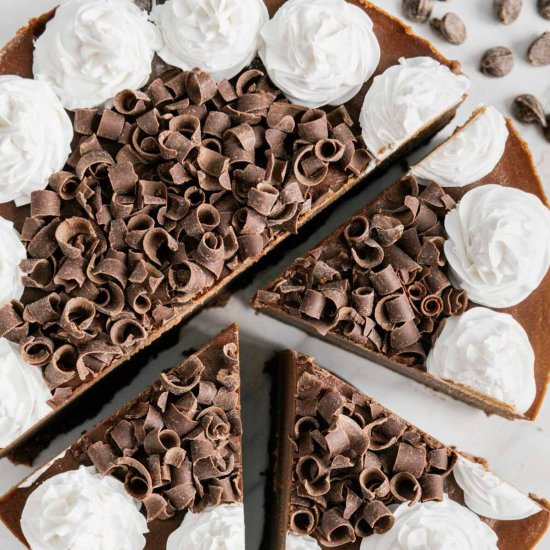 No-Bake Vegan Chocolate Cheesecake - Recipe photo by eatingbyelaine