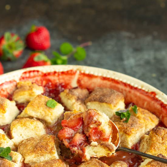 Strawberry Cobbler - Recipe photo by CallMePMc