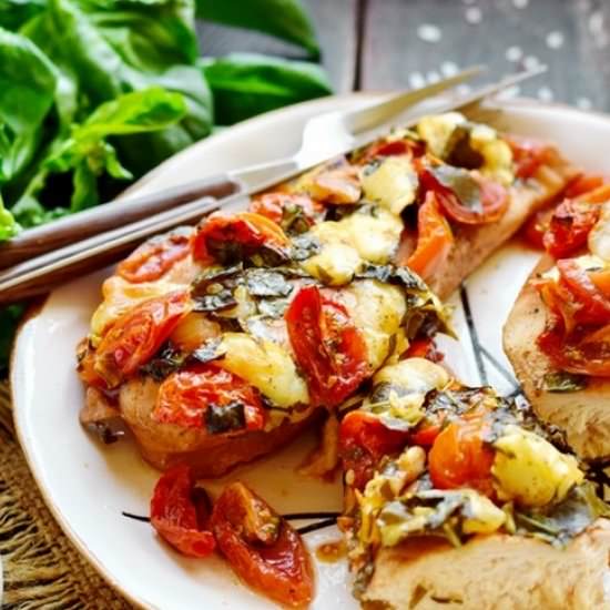 Baked Caprese Chicken - Recipe photo by FreeFoodTips