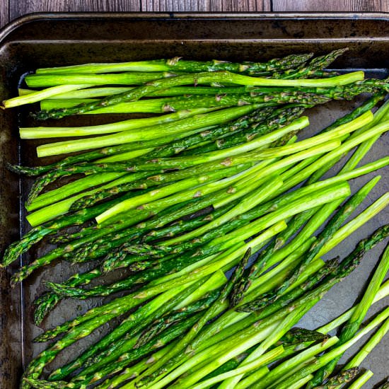 Speedy Simple Broiled Asparagus - Recipe photo by TastefullyGrace