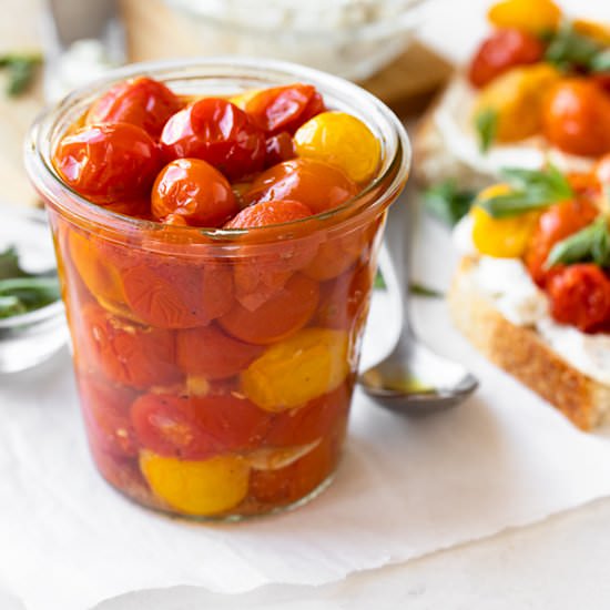 Tomato Confit - Recipe photo by thecozyapron
