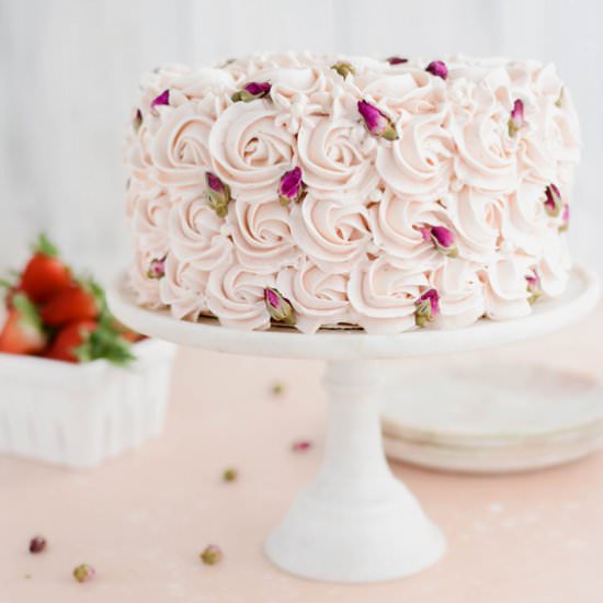 Strawberry Rose Cake - Recipe photo by TheCakeChica