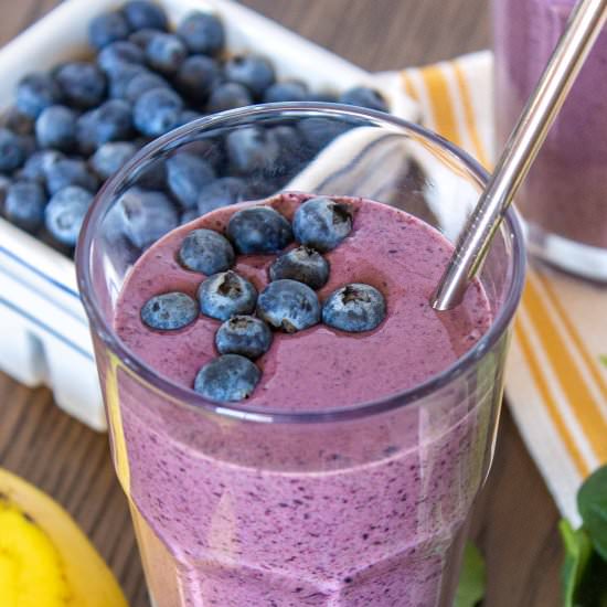 Blueberry Banana Spinach Smoothie - Recipe photo by bykelseysmith
