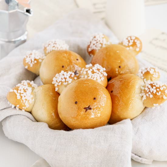 Vegan Brioche Bunnies - Recipe photo by saragatheringdreams