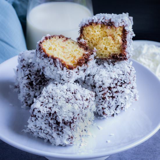 Australian Lamingtons - Recipe photo by GradFood