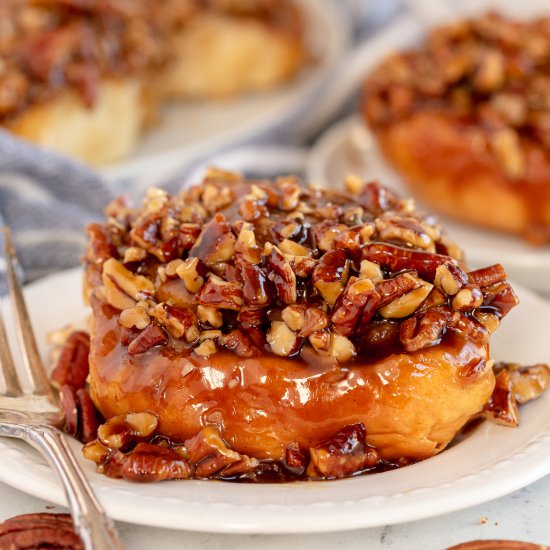 Overnight Pecan Sticky Buns - Recipe photo by Valeries Kitchen