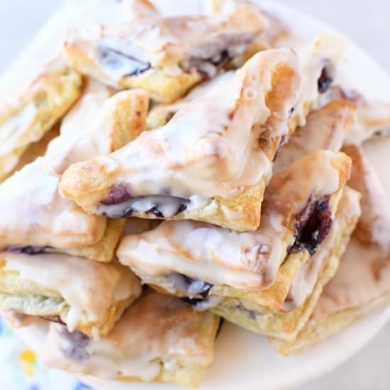 Air Fried Blueberry Turnovers - Recipe photo by SizzlingEats