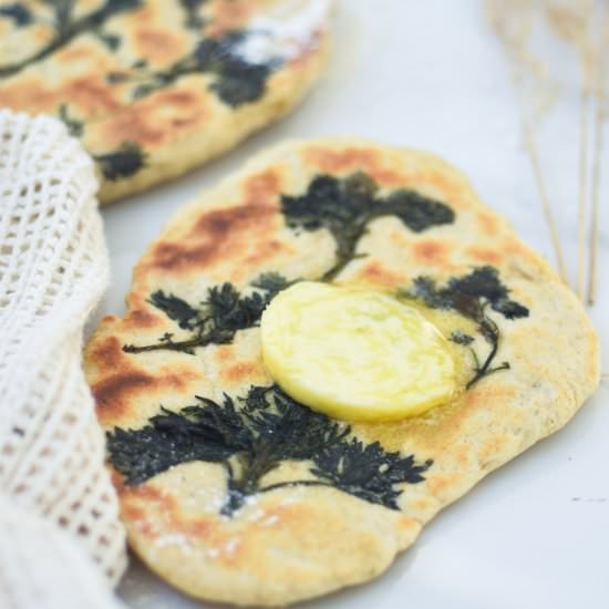 Skillet flatbread with nettles - Recipe photo by Julie Karla