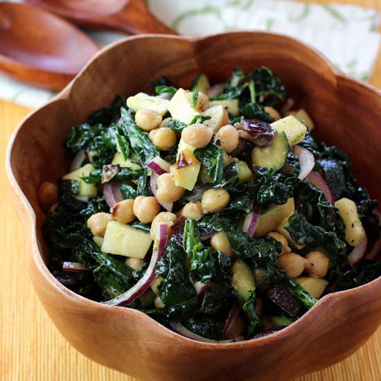 Apple-chickpea-kale salad - Recipe photo by Food Gal