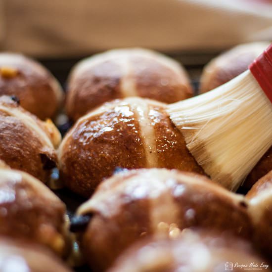 Traditional Hot Cross Buns - Recipe photo by Recipe Crumbs
